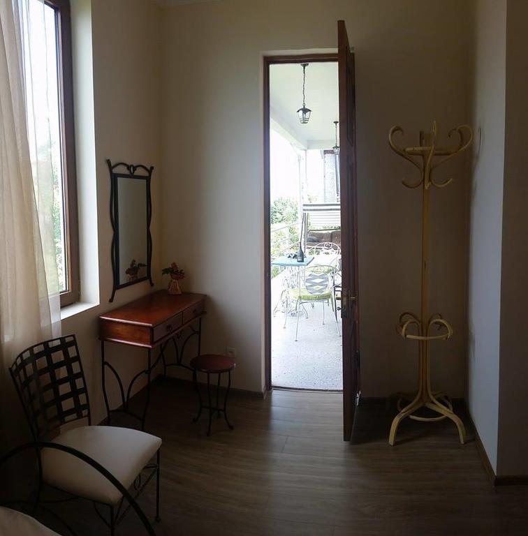 Omsi House Telavi Exterior foto